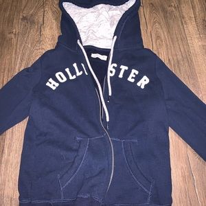 HOLLISTER zip up size Medium